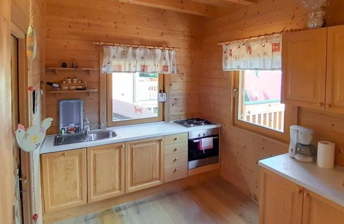Ravna Gora House | Awesome home in Ravna Gora