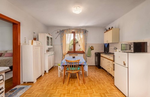Ravna Gora House | Awesome home in Ravna Gora