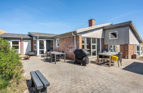 Kryle House | Awesome home in Ringkøbing with WiFi
