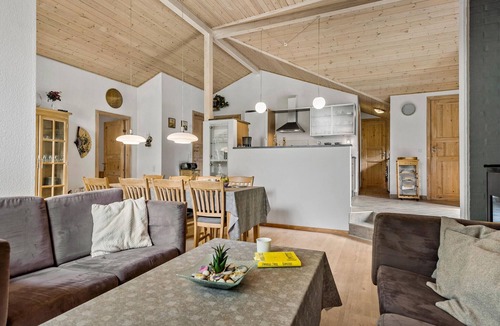 Lodbjerg Hede House | Awesome home in Ringkøbing with WiFi