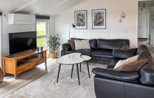 Klegod Strand House | Awesome Home In Ringkøbing With Sauna