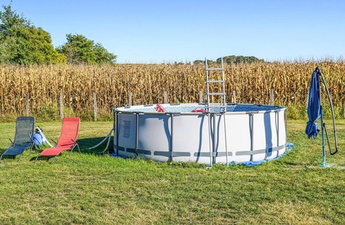 Rivehaute House | Awesome home in Rivehaute with WiFi