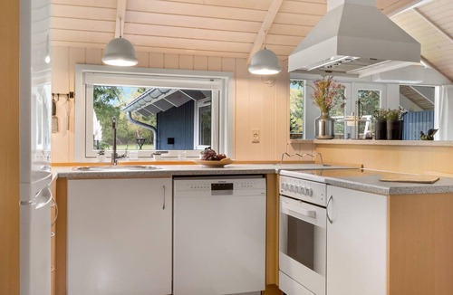 Kramnitse House | Awesome home in Rødby with sauna