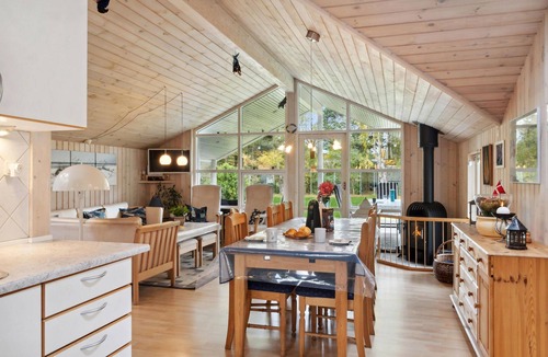 Kramnitse House | Awesome home in Rødby with kitchen