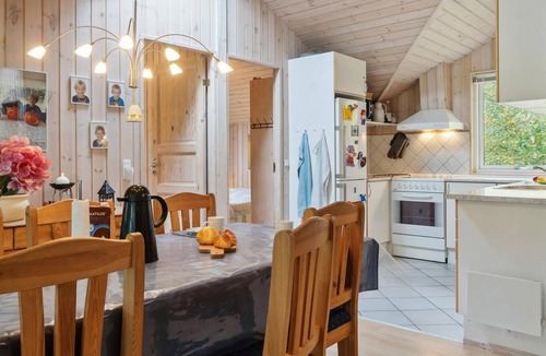 Kramnitse House | Awesome home in Rødby with kitchen