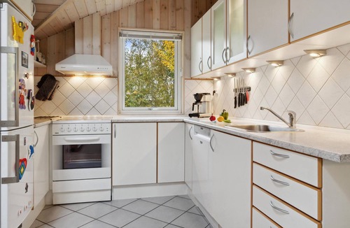 Kramnitse House | Awesome home in Rødby with kitchen