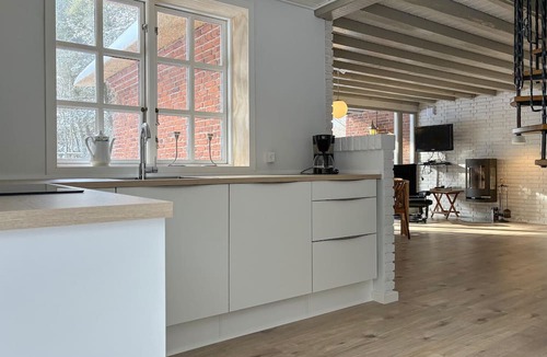 Sønderstrand House | Awesome home in Rømø with kitchen