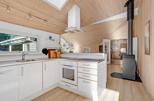 Sønderstrand House | Awesome home in Rømø with kitchen