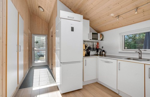 Sønderstrand House | Awesome home in Rømø with kitchen