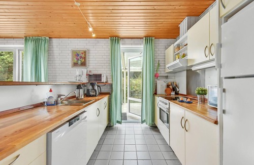 Rømø Kirkeby House | Awesome home in Rømø with kitchen