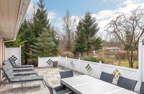 Ronne House | Awesome home in Rønne with WiFi