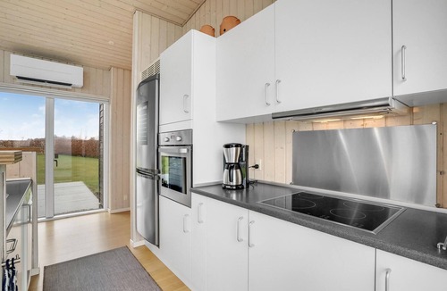 Ronbjerg House | Awesome home in Roslev with WiFi