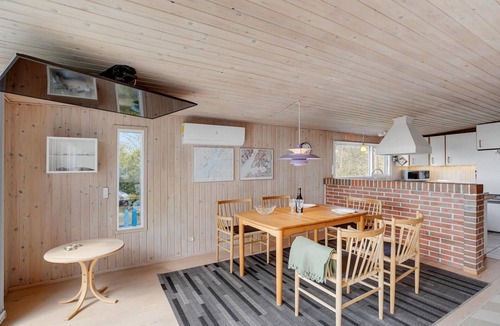 Ronbjerg House | Awesome home in Roslev with kitchen