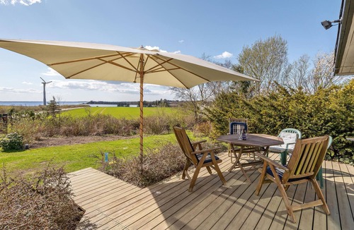 Ronbjerg House | Awesome home in Roslev with kitchen