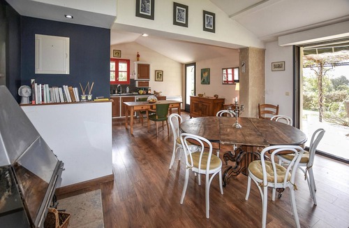 Roussas House | Awesome home in Roussas with kitchen