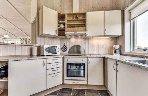 Spodsbjerg House | Awesome home in Rudkøbing with sauna