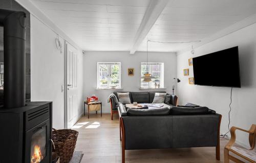 Soby House | Awesome Home In Søby Ærø With Wifi