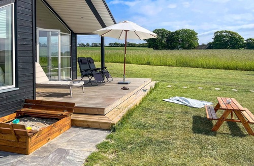 Store Fuglede House | Awesome home in Store Fuglede with WiFi