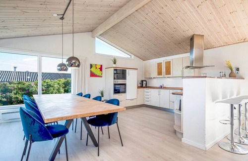 Nordost House | Awesome home in Sæby with kitchen