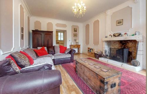 Saint-Simon House | Awesome Home In Saint-Simon With Wifi