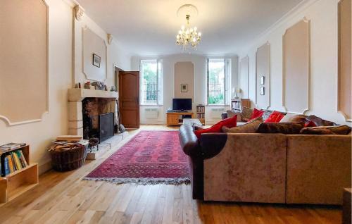 Saint-Simon House | Awesome Home In Saint-Simon With Wifi