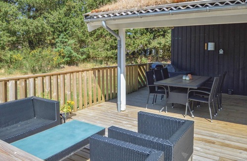Grønhøj House | Awesome home in Saltum with sauna
