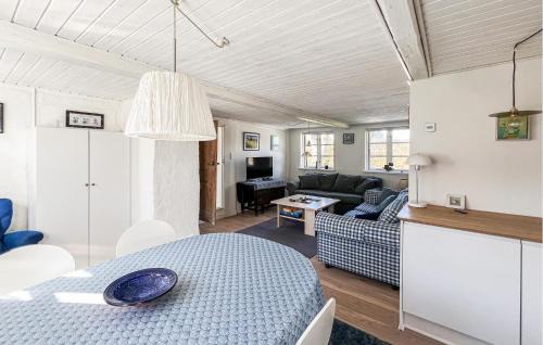 Samsø House | Awesome Home In Samsø With Wifi