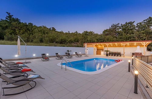 Selce House | Awesome home in Selce