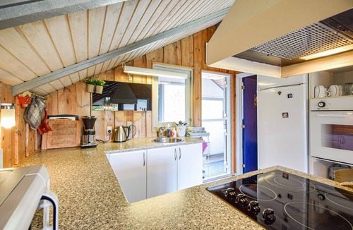 Funder Kirkeby House | Awesome home in Silkeborg with kitchen