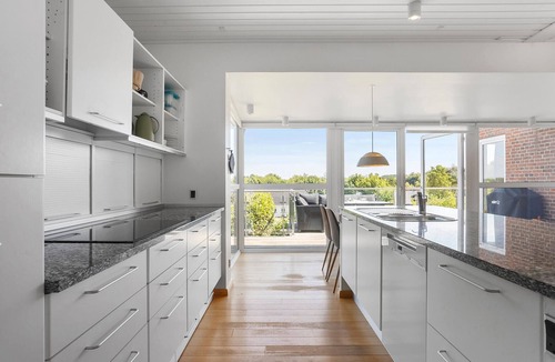 Sindal House | Awesome home in Sindal with indoor swimming pool