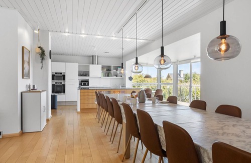 Sindal House | Awesome home in Sindal with indoor swimming pool