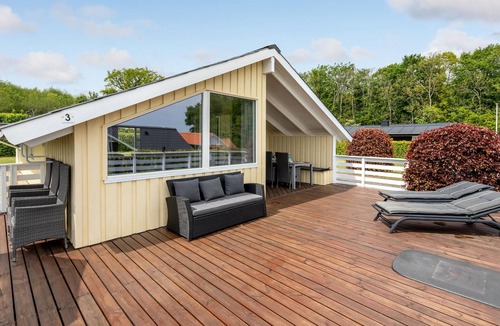Grønninghoved Strand House | Awesome home in Sjølund with sauna