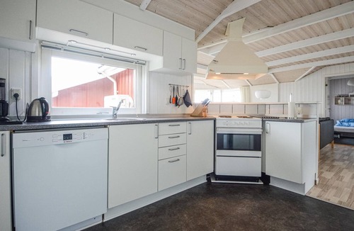 Grønninghoved Strand House | Awesome home in Sjølund with sauna