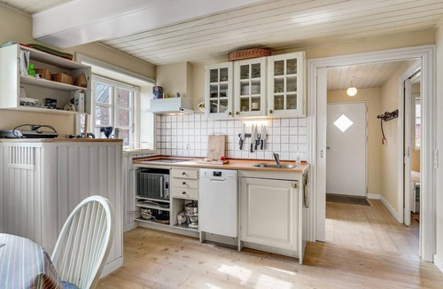 Skarupøre House | Awesome home in Skårup Fyn with WiFi