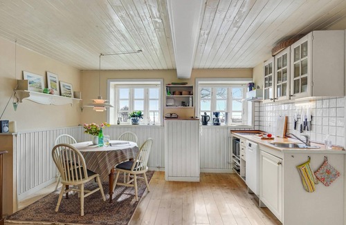 Skarupøre House | Awesome home in Skårup Fyn with WiFi