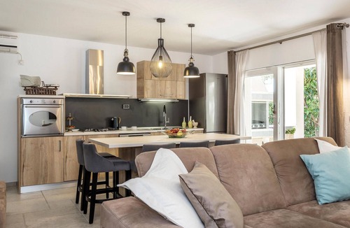 Srima House | Awesome home in Srima