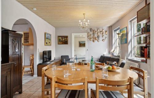 Stenstrup House | Awesome Home In Stenstrup With Wifi