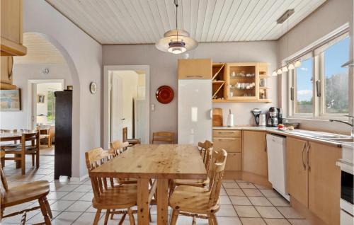 Stenstrup House | Awesome Home In Stenstrup With Wifi