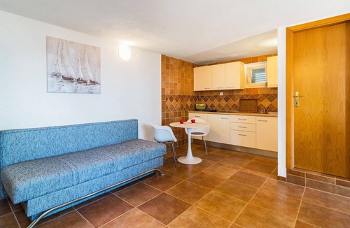 Stomorska House | Awesome home in Stomorska with house sea view