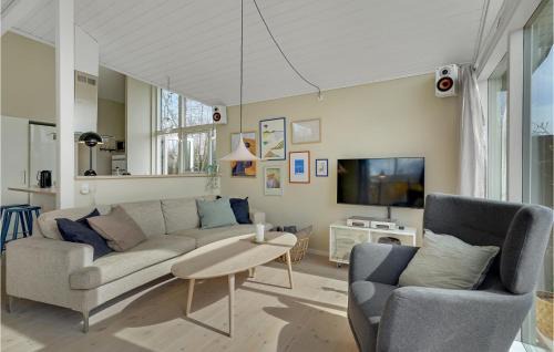 Strøby Ladeplads House | Awesome Home In Strøby With Wifi