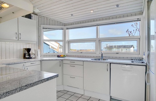Strøby Ladeplads House | Awesome home in Strøby with WiFi