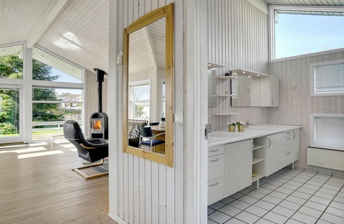 Strøby Ladeplads House | Awesome home in Strøby with WiFi