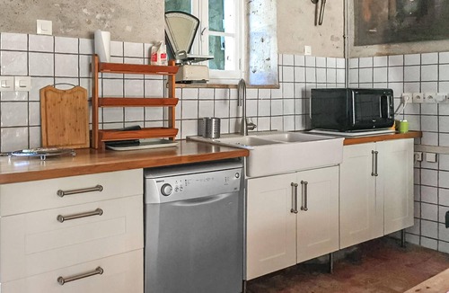 Suevres House | Awesome home in Suèvres with heated swimming pool