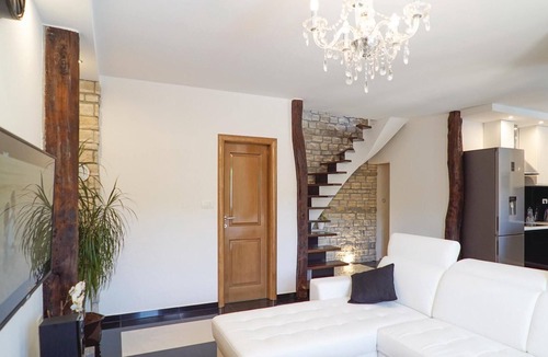 Prolozac House | Awesome home in Sumet