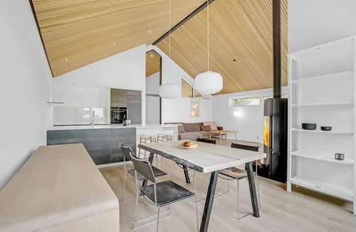 Sunds House | Awesome home in Sunds with lake view