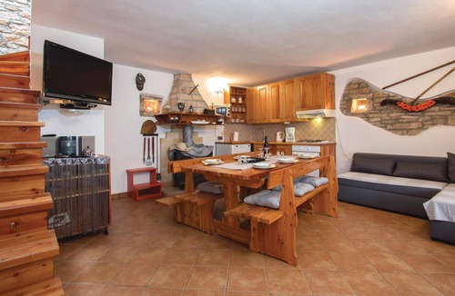 Cabrunici House | Awesome home in Svetvincenat with WiFi