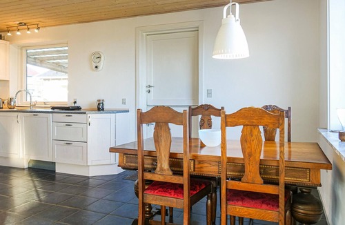 Svaneke House | Awesome home in Svaneke with WiFi