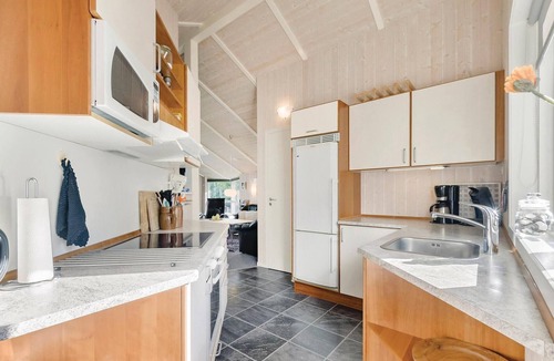 Mommark Strand House | Awesome home in Sydals with sauna