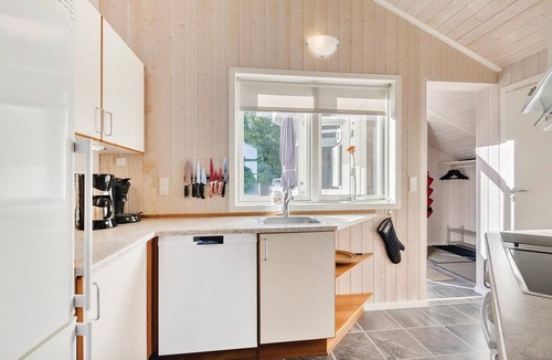 Mommark Strand House | Awesome home in Sydals with sauna