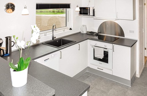 Mommark Strand House | Awesome home in Sydals with kitchen